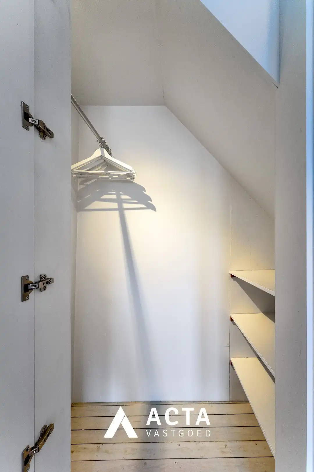 Gerenoveerd herenhuis in het centrum van Oostende foto 19