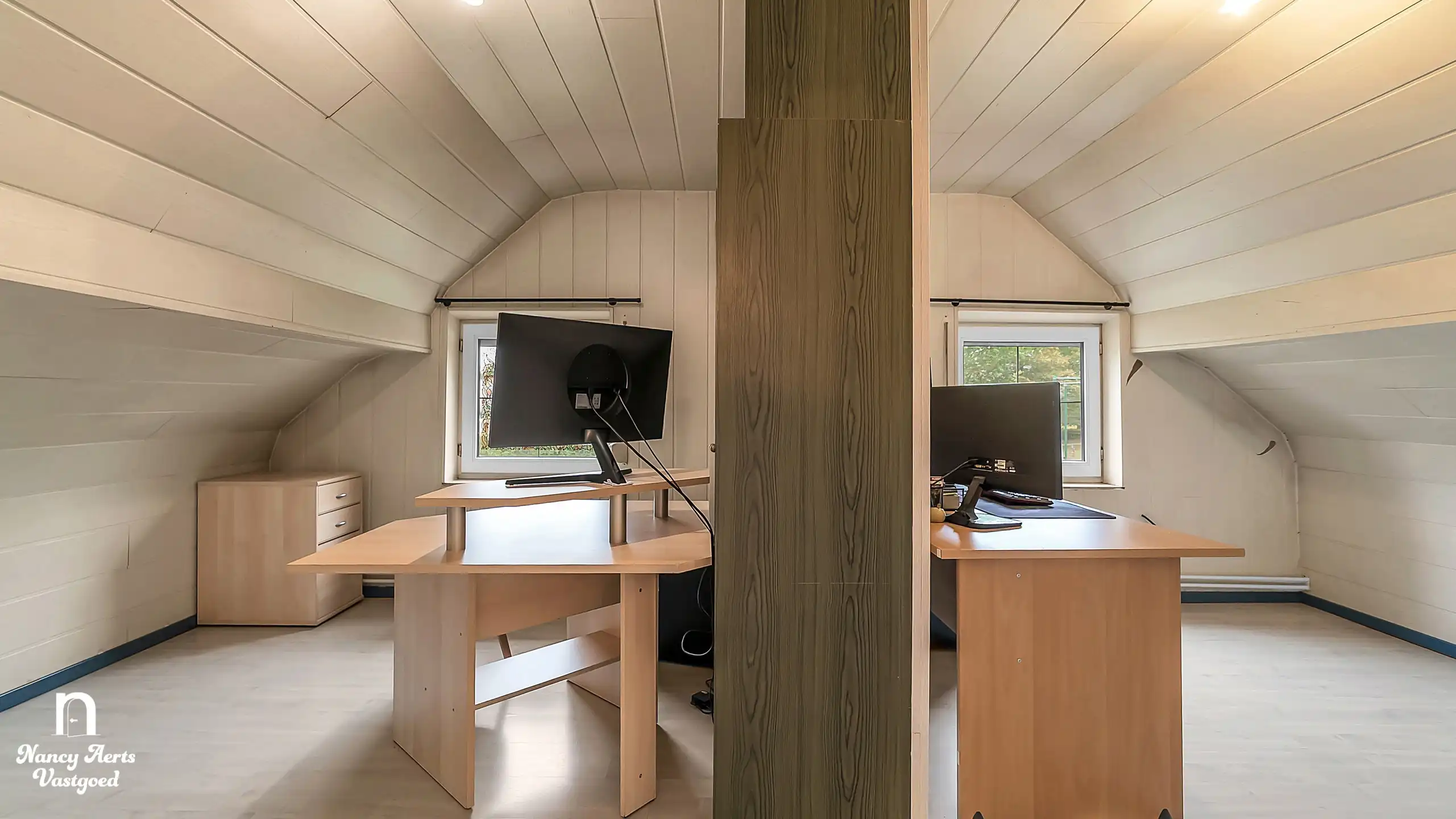 Halfopen gezinswoning met 3 slaapkamers en zonnige tuin foto 20