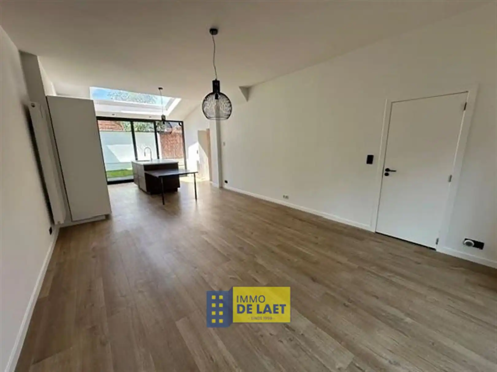 Instapklare woning met 4 slp's, garage en stadstuin foto 2