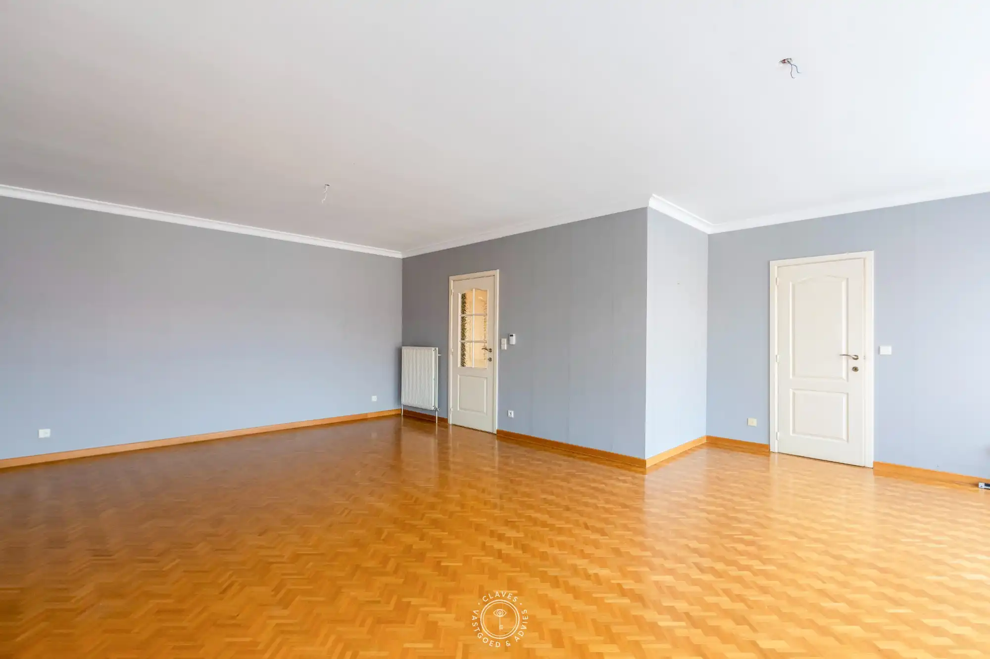 Centraal gelegen appartement met drie slaapkamers en veel lichtinval foto 3