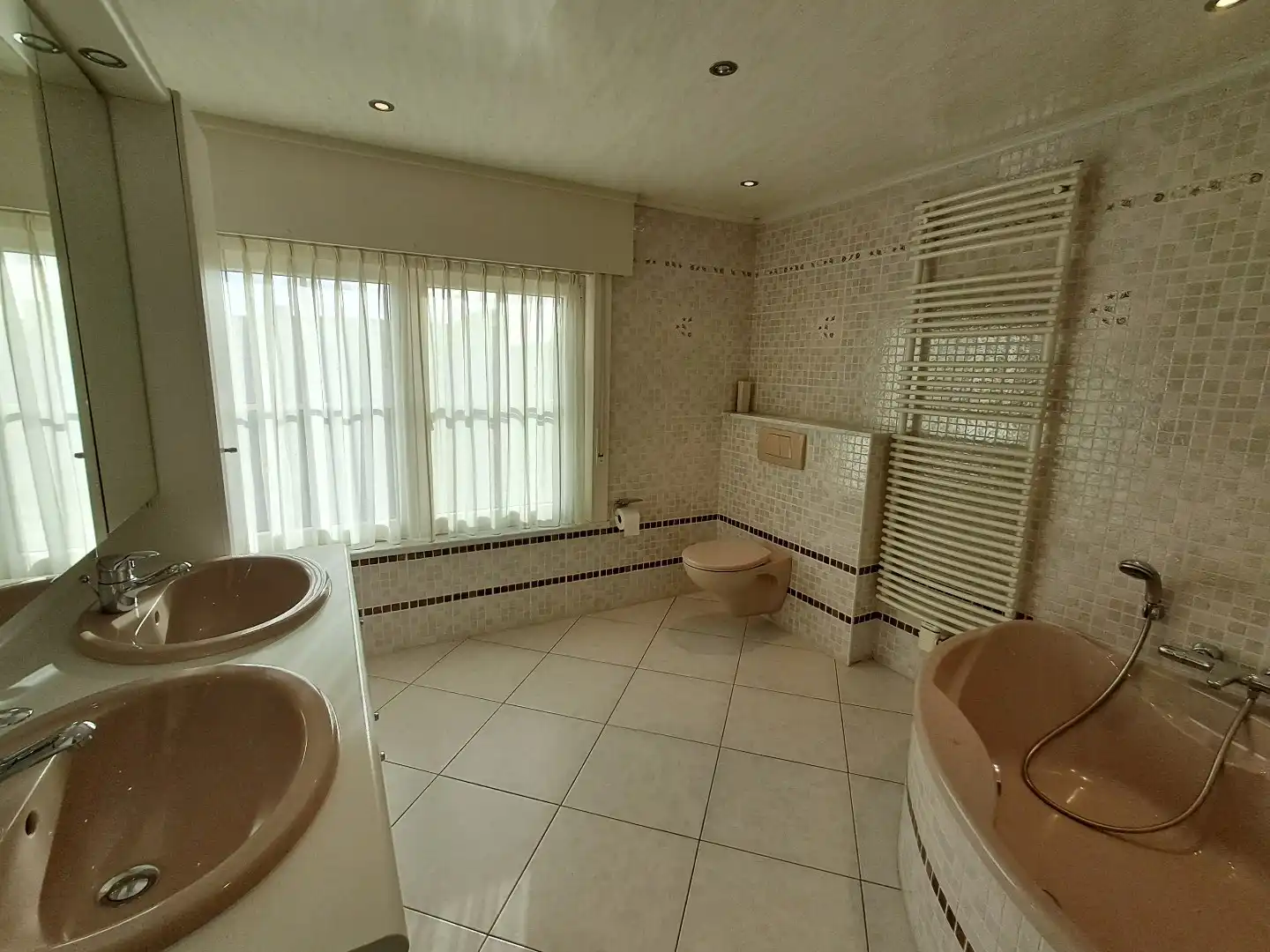 Woning in Sijsele met ruime tuin en grote garage! foto 16