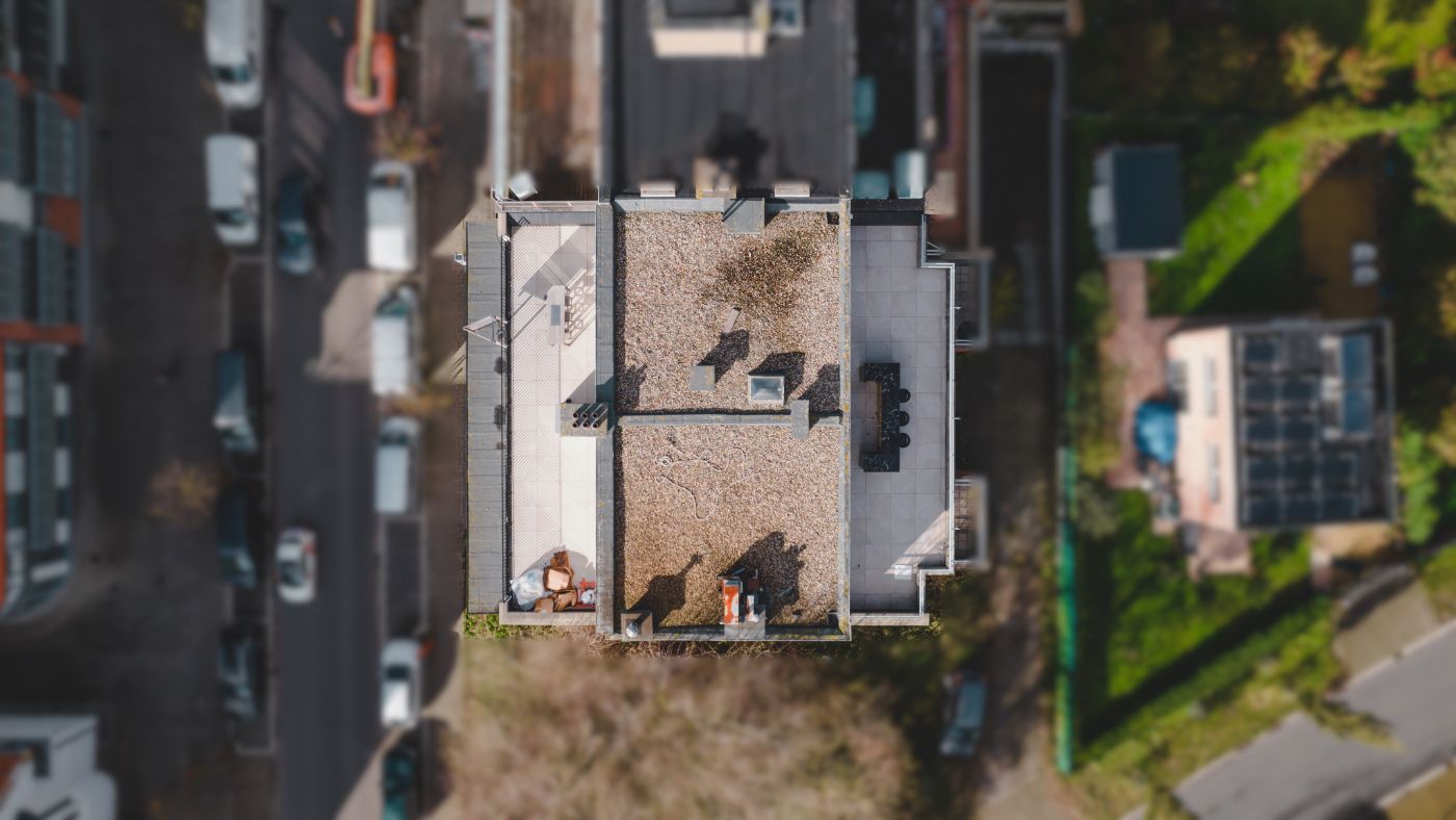 Prachtig gerenoveerd penthouse met 2 slaapkamers en ruime terrassen foto 29