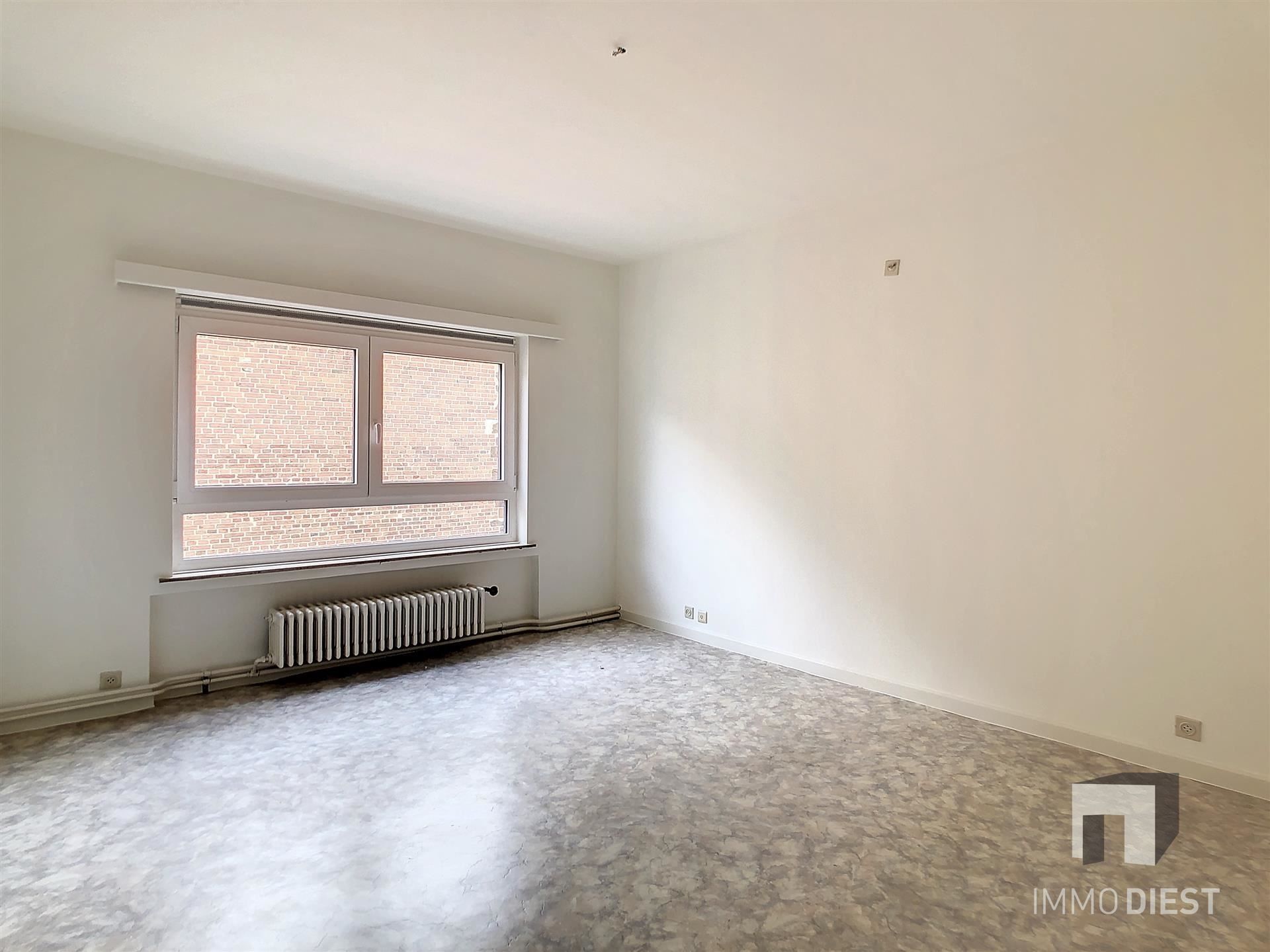 Zeer ruim appartement in het centrum van Diest foto 24