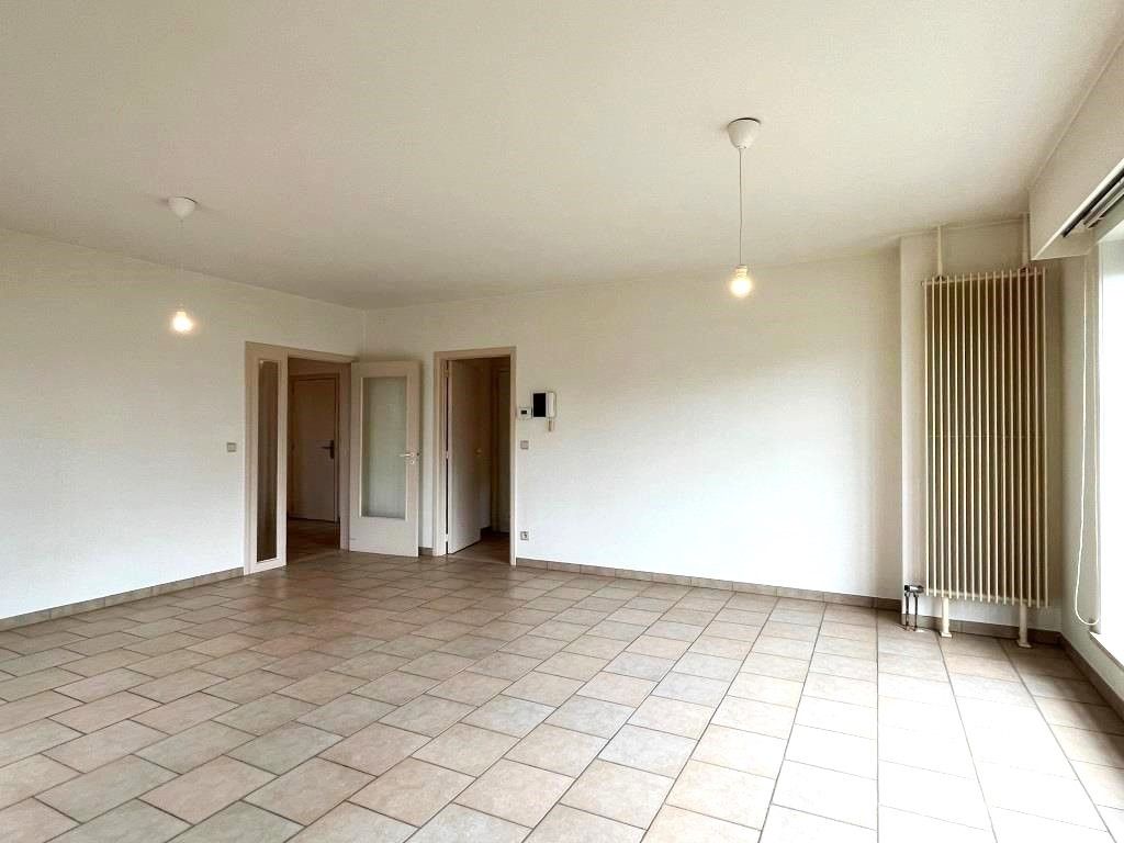 Residentieel gelegen dakappartement omgeven door groen op wandelafstand van het Sint-Pietersstation. foto 3