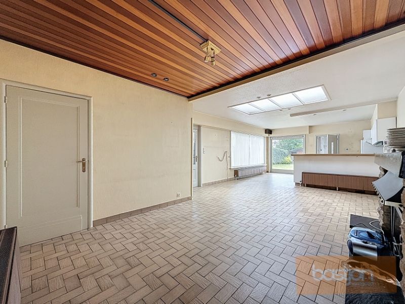 Te koop: ruime woning met veel mogelijkheden in Marke! foto 6