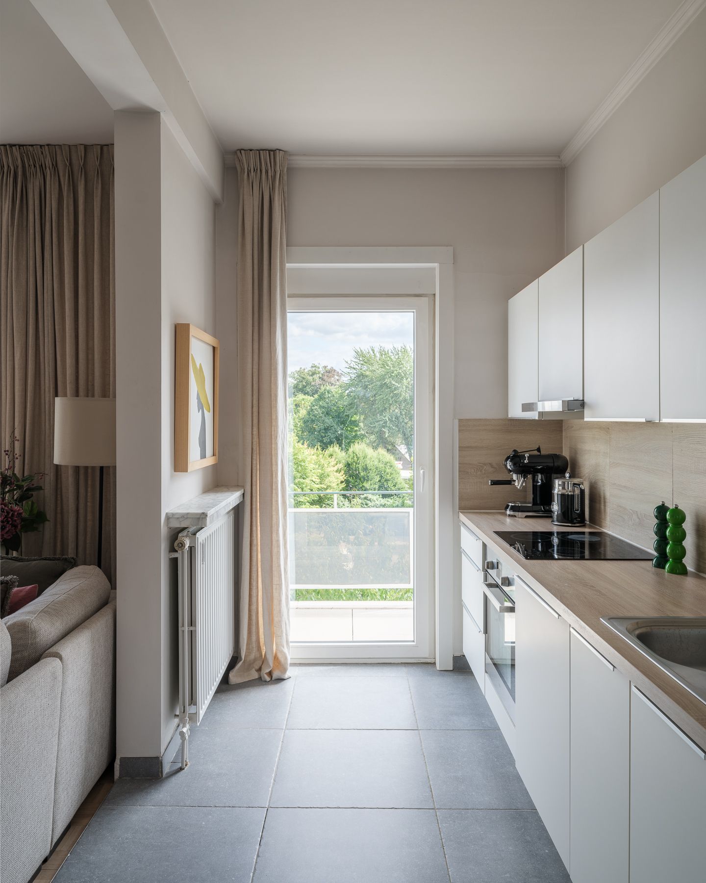 Charmevol tweeslaapkamer appartement met terras foto 9