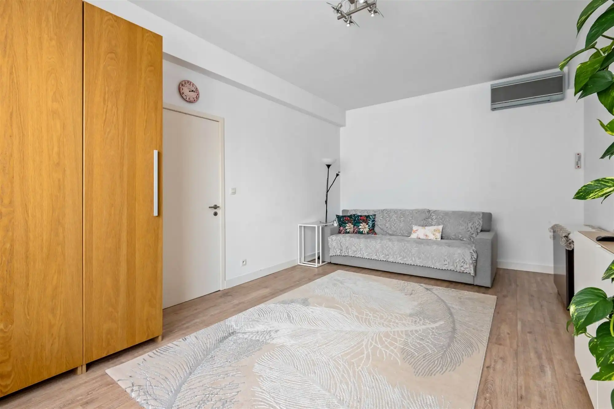 Modern 1-slaapkamerappartement vlak bij het Stadspark foto 3