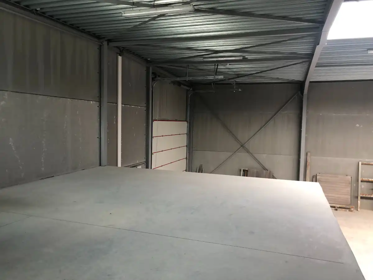 BEDRIJFSGEBOUW / STOCKAGERUIMTE foto 20