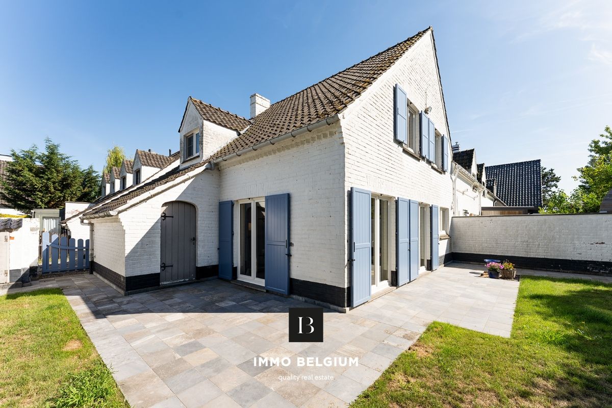 Charmante woning in het Begijnhof met 3 slaapkamers foto {{pictureIndex}}