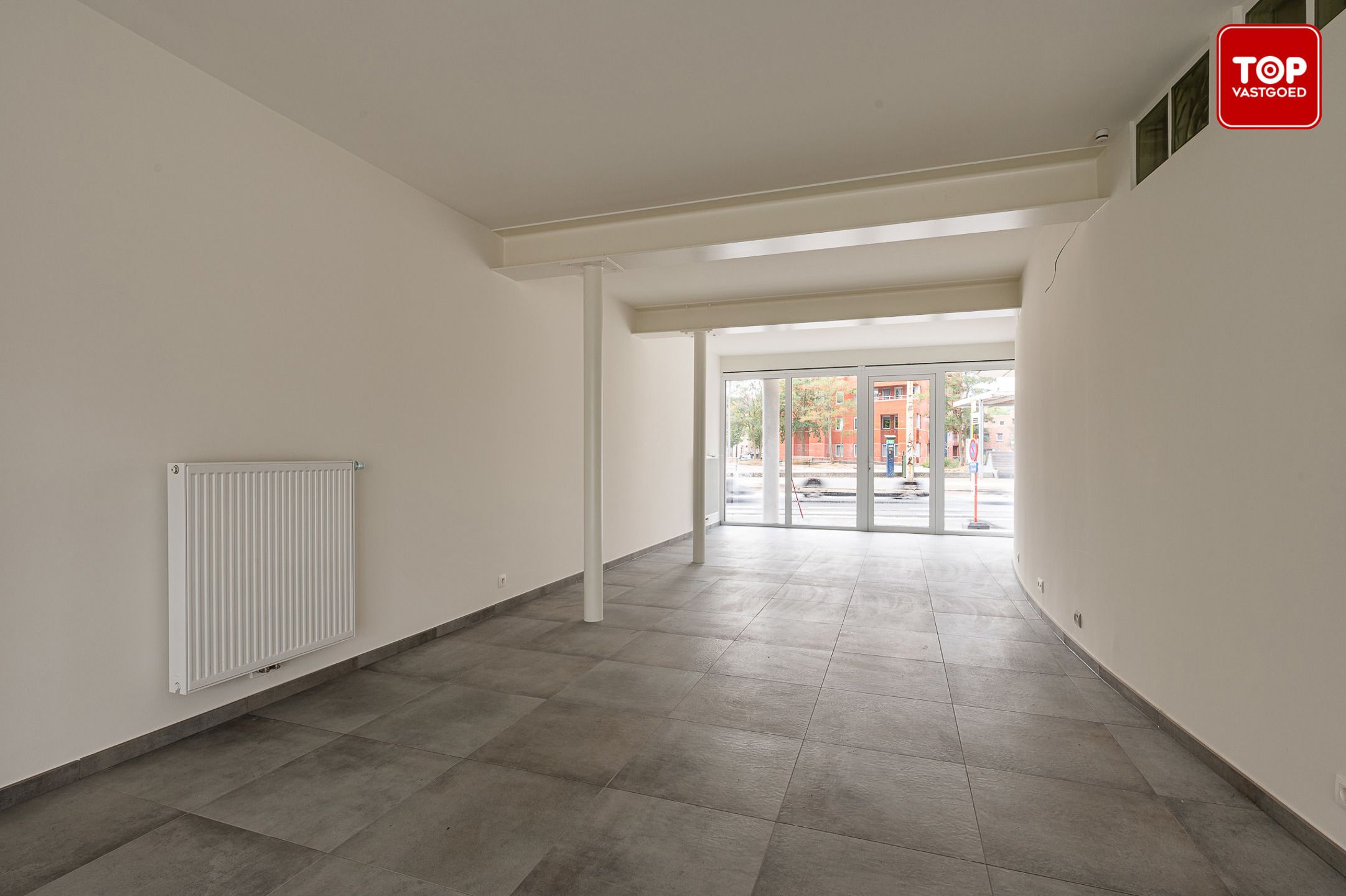 Commercieel pand op strategische topligging foto 6