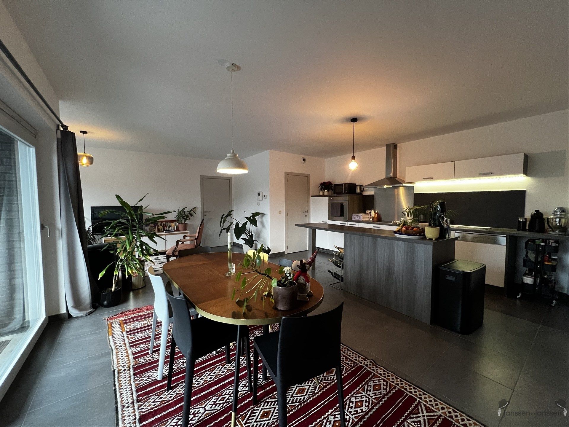 energiezuinig appartement met 2 slpkmrs & parkeerplaats foto 5