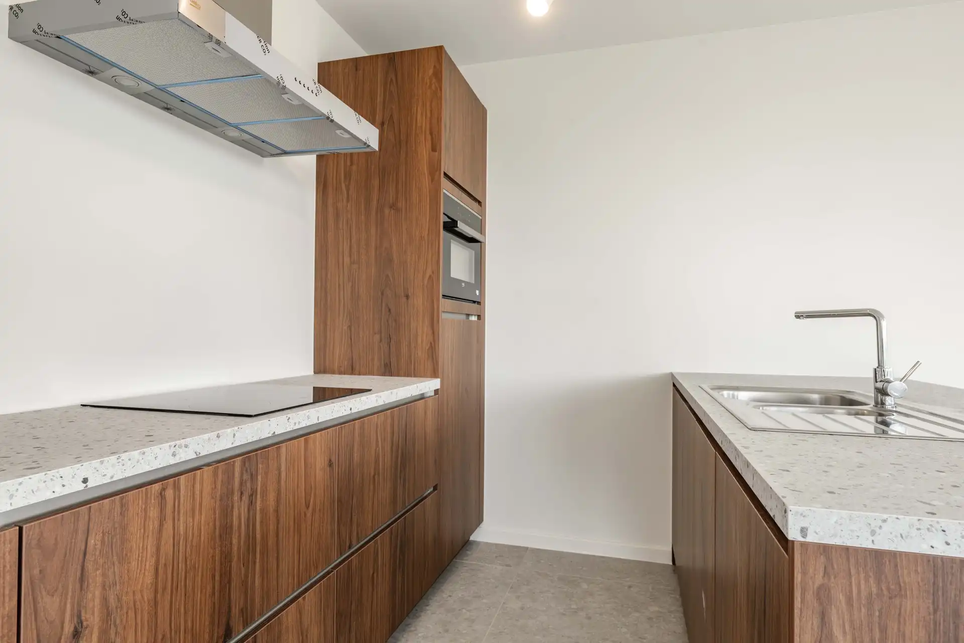 KOOP uw appartement aan 6% BTW! Prachtig 3 slaapkamer appartement in Residentie DAC'ART Izegem. foto 4