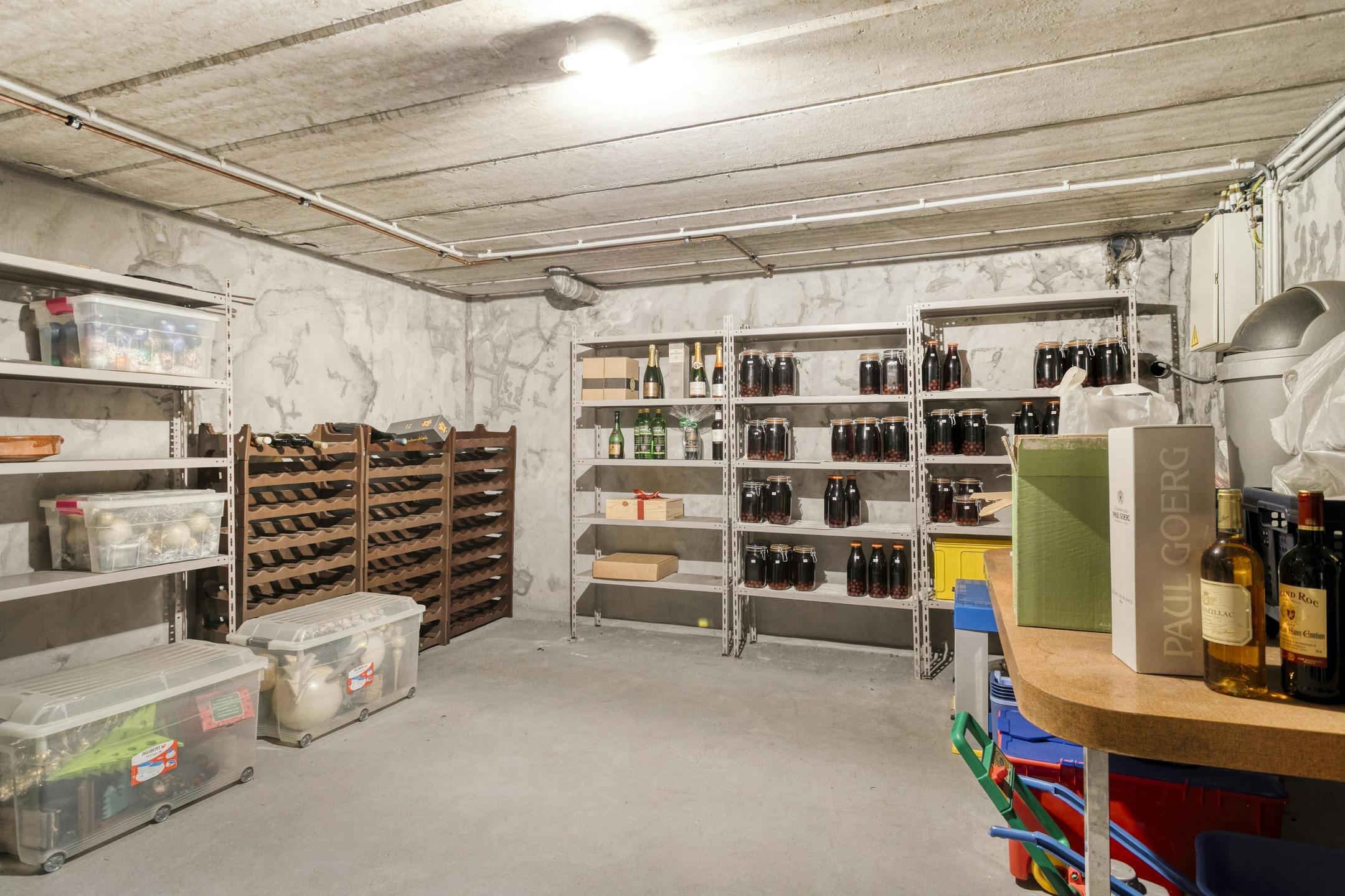 Praktijkruimte met woonst te koop in Beveren-Leie foto 23