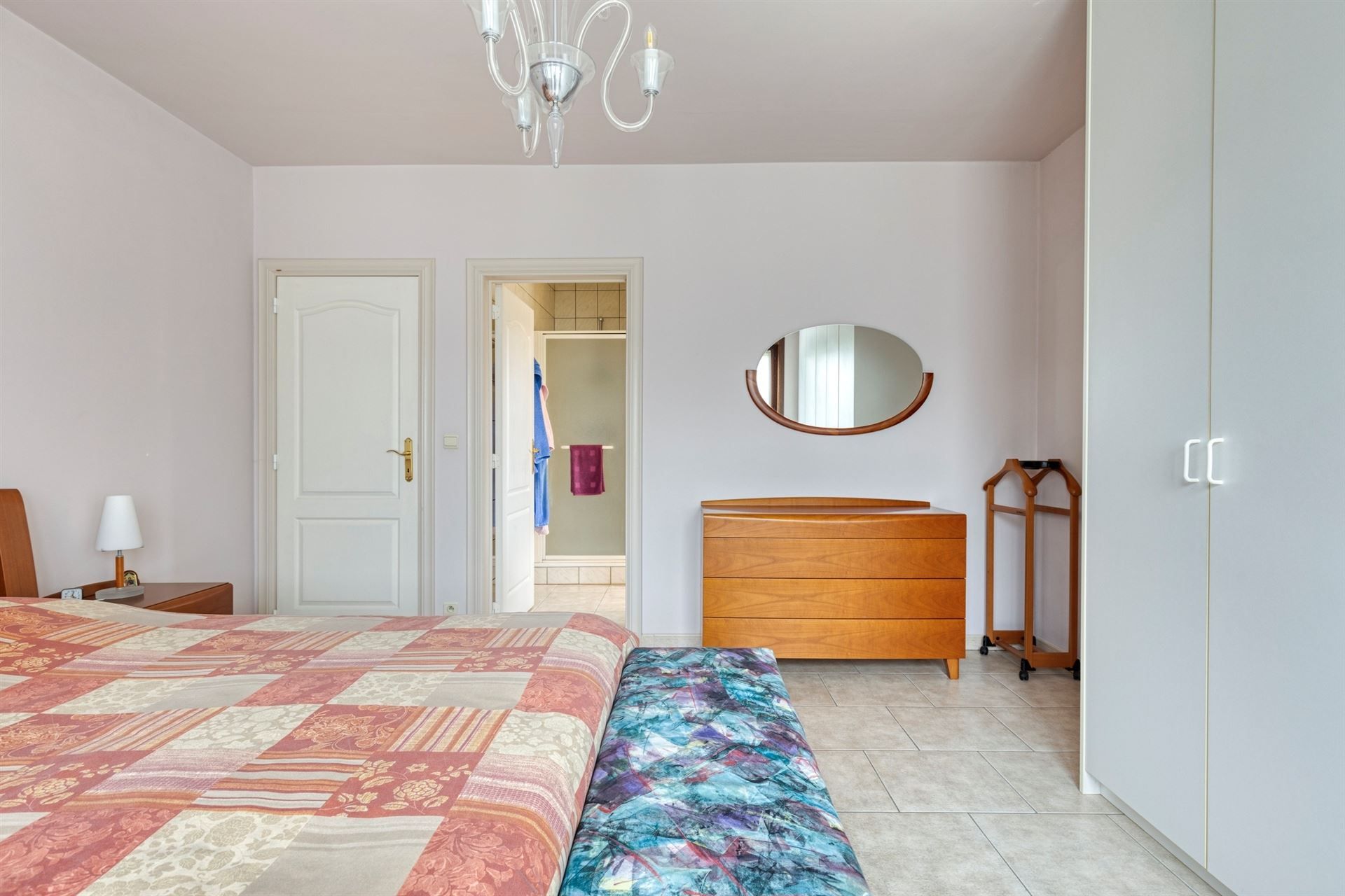 Klassieke & perfect onderhouden villa met veel ruimte op goede locatie foto 12