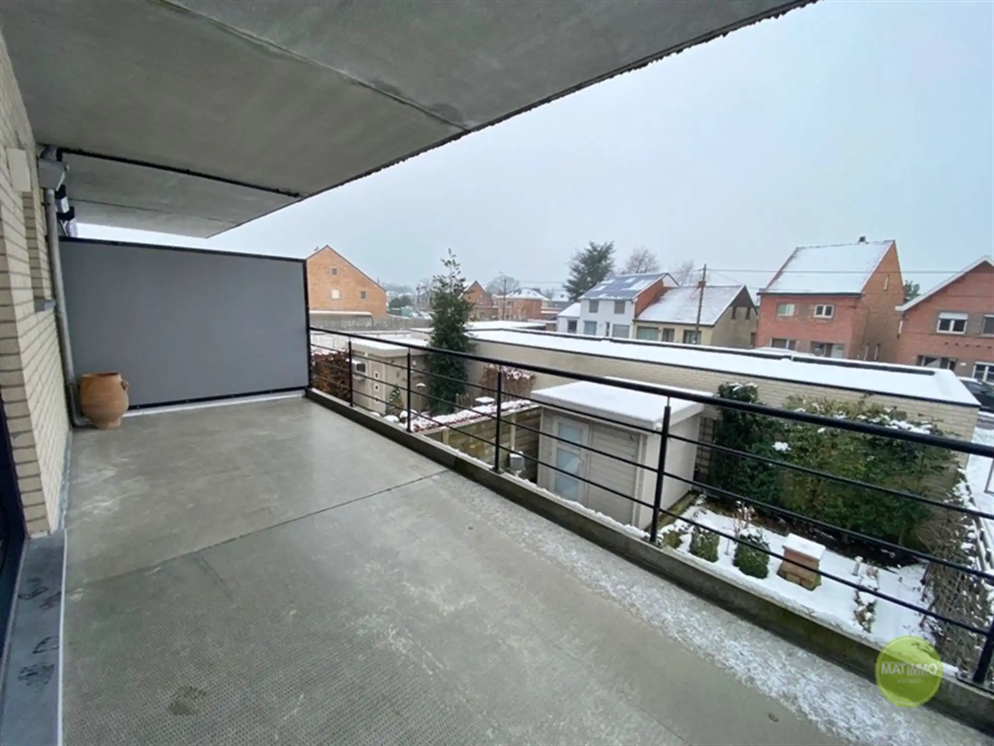 Appartement met 3 slaapkamers, terras én garagebox te Mol. foto 2