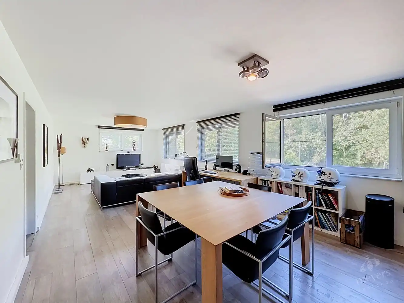 Veelzijdig handelspand met bovenliggend appartement en afzonderlijke tuinen in Heusden-Zolder foto 15