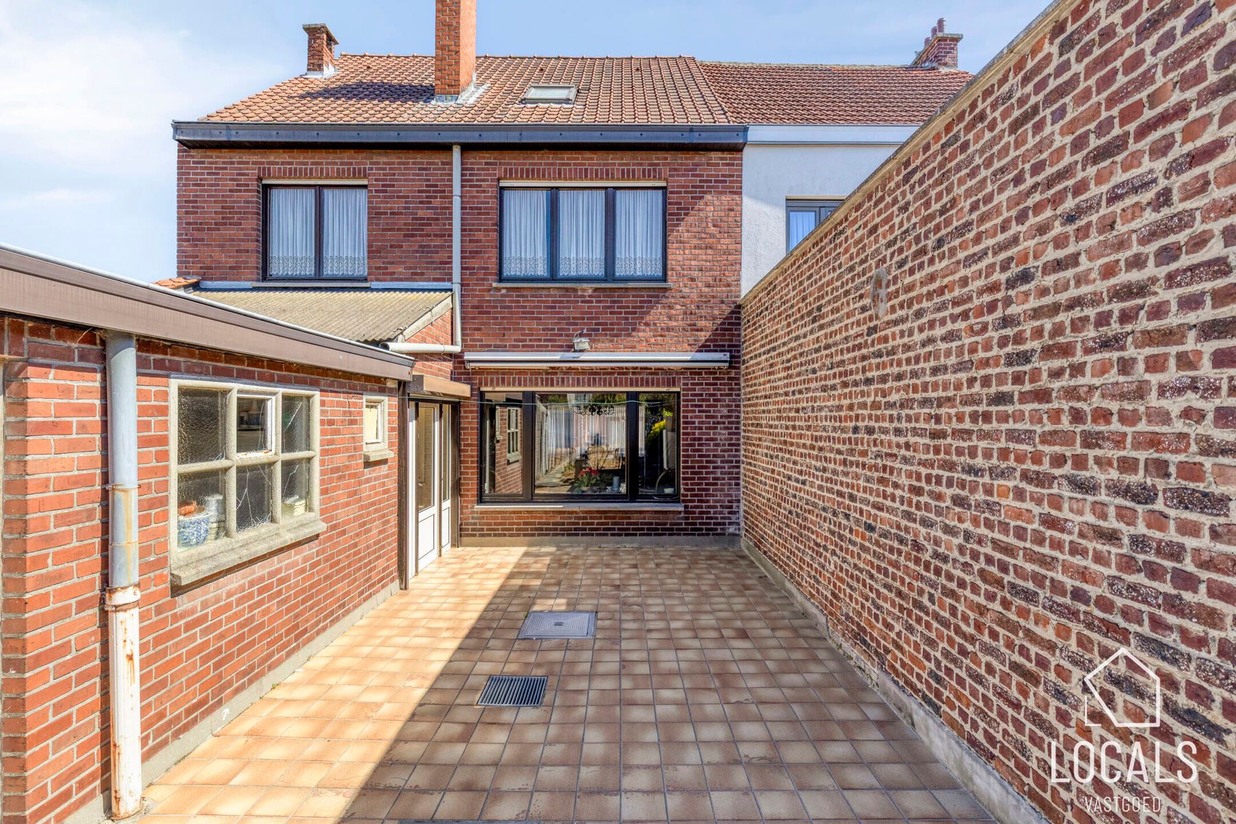 Woning met veel potentieel - tuin en grote zolder foto 24