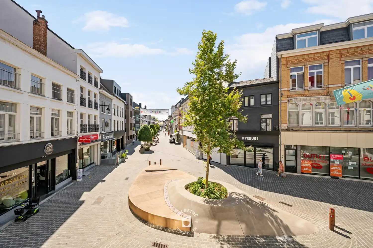 751 m² op A-locatie in Aalst – showroom, kantoor, retail of POTENTIEEL woonproject foto 5