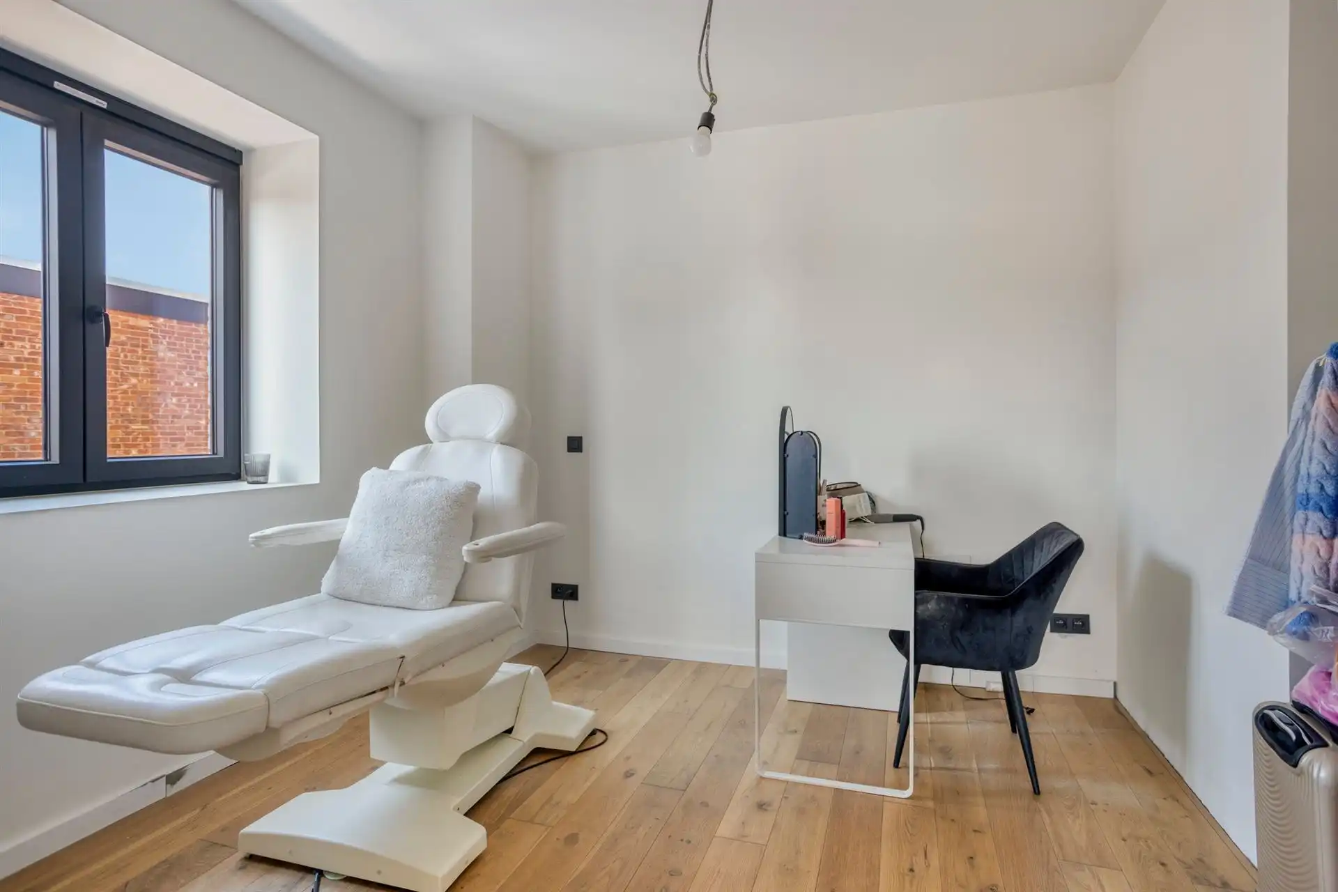 Prachtig gerenoveerde woning met 3 slpk's te Nijlen. foto 14