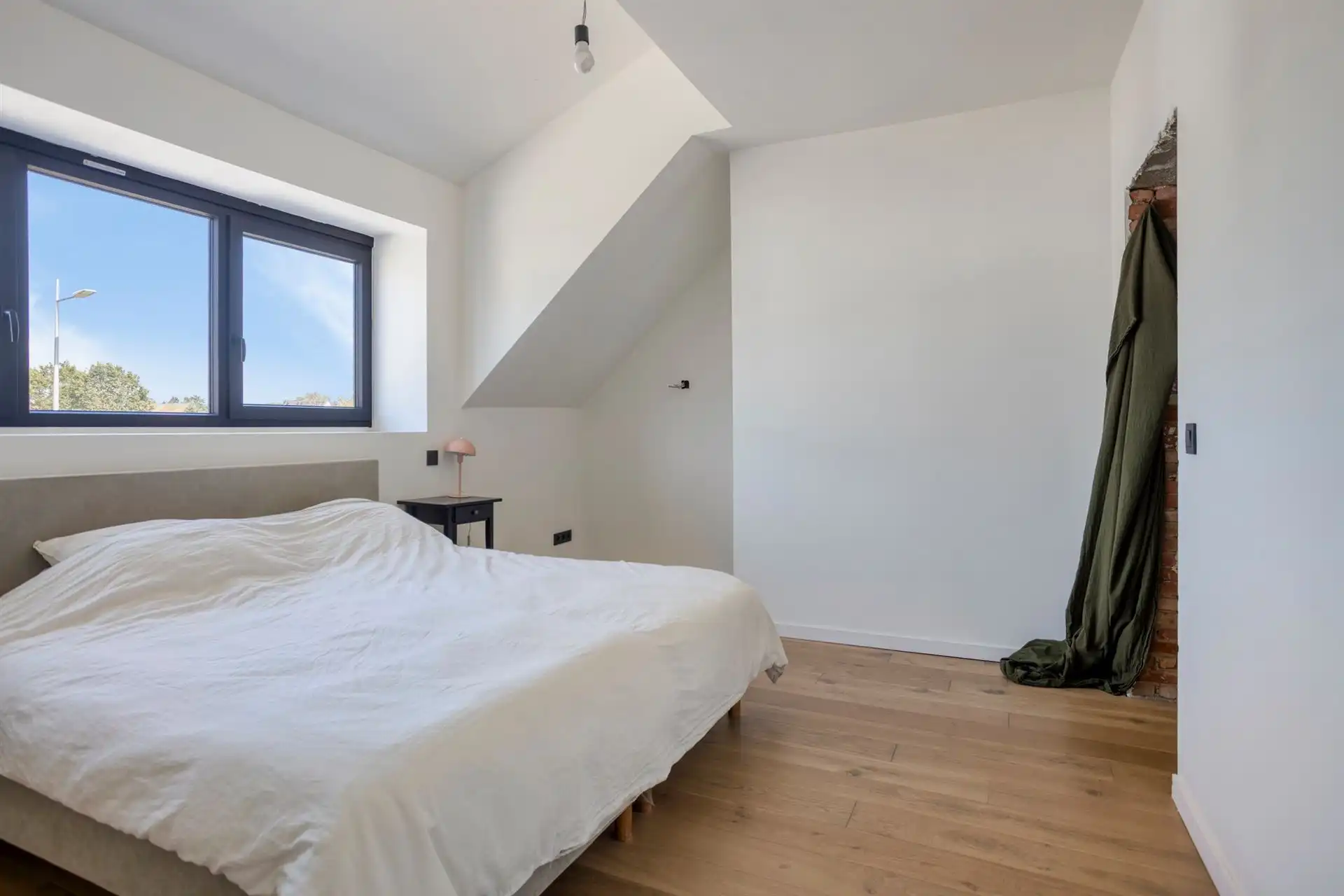 Prachtig gerenoveerde woning met 3 slpk's te Nijlen. foto 14