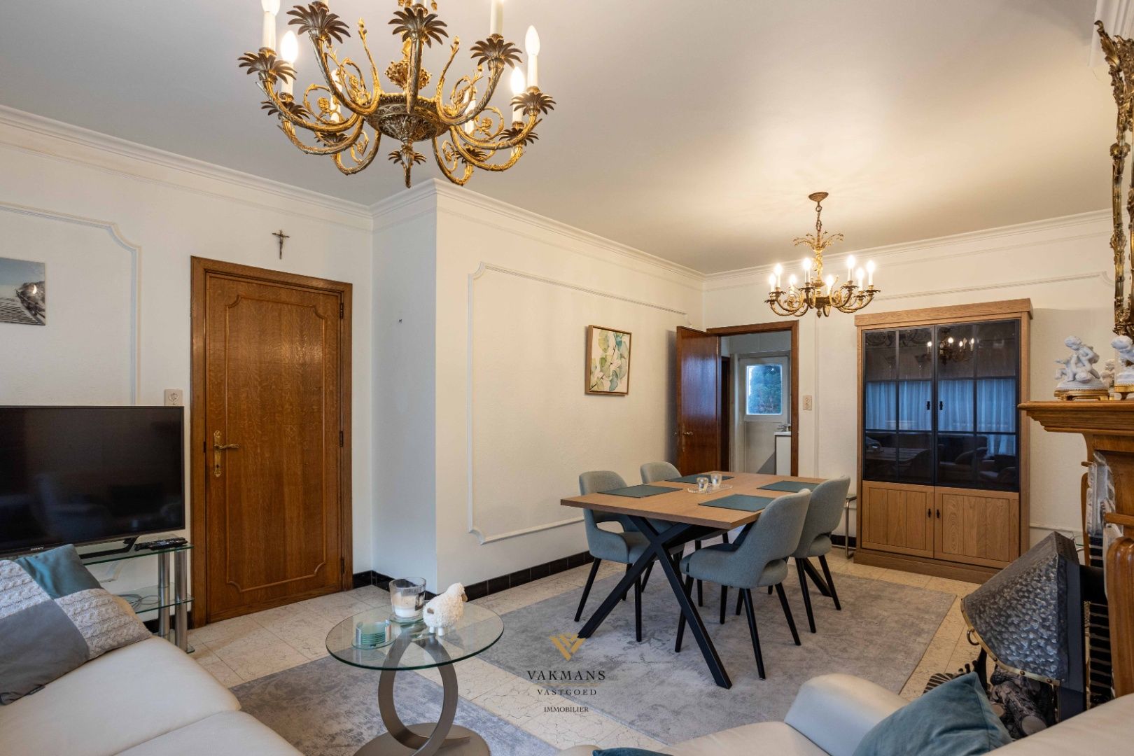 Zeer toffe ruime woning met garage en tuin foto 8