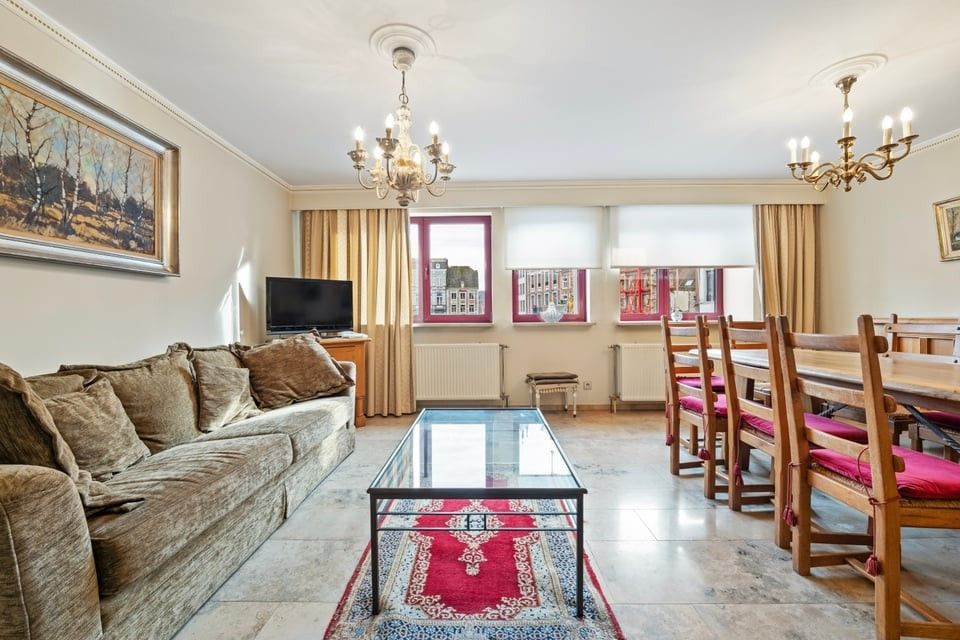 TWEE SLAAPKAMER APPARTEMENT OP DE GROTE MARKT IN SINT-TRUIDEN foto 4