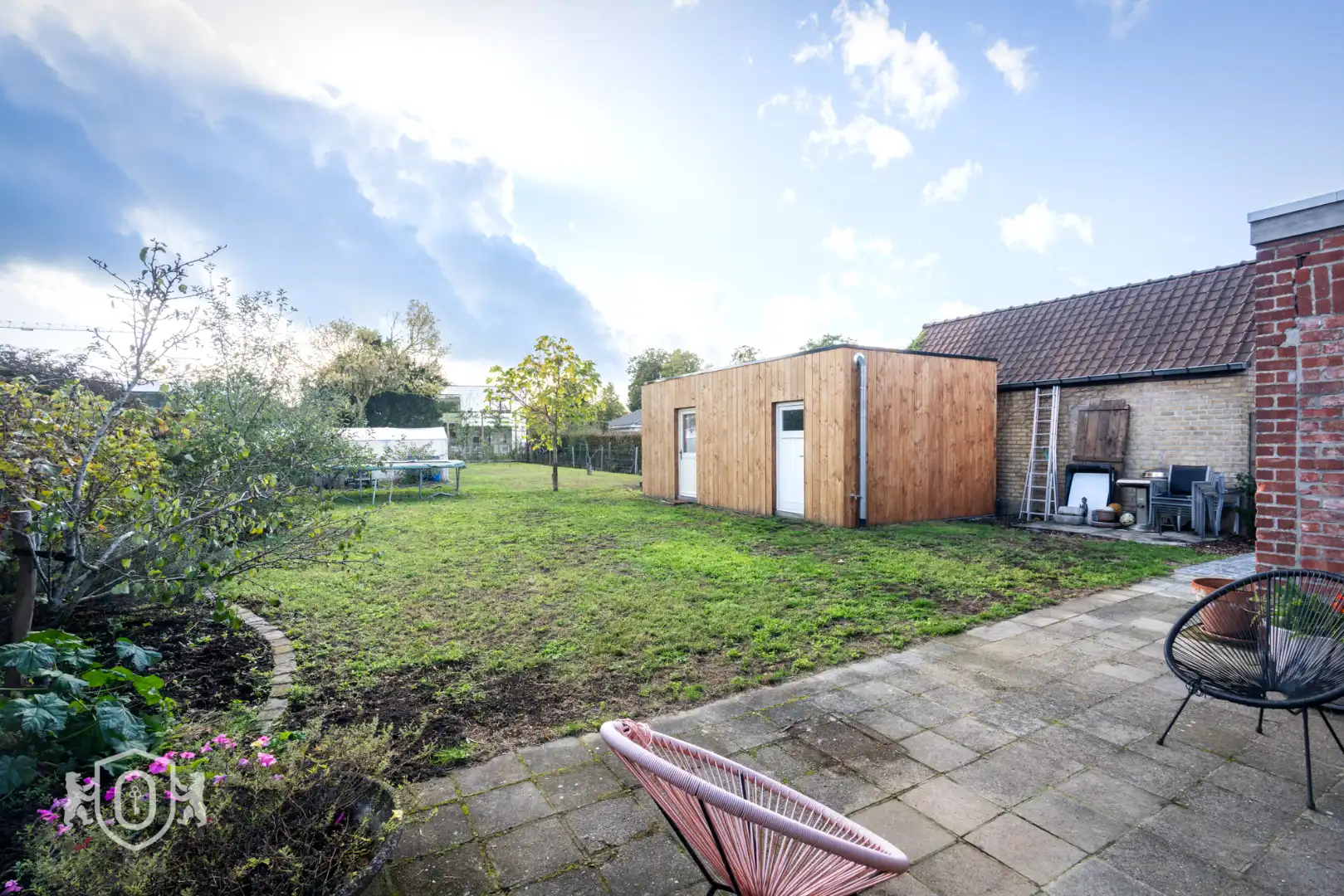 Vrijstaande 3-slpkr woning met tuin & bijgebouwen foto 26
