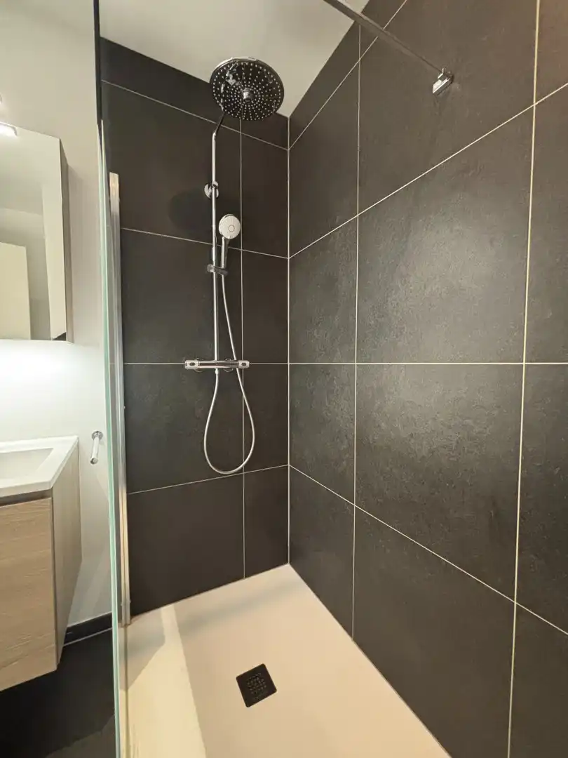Te huur  – stijlvol en energiezuinig appartement in Beveren-Waas foto 26
