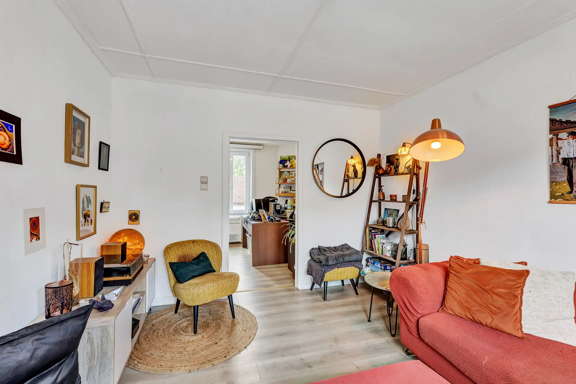 Instapklare starterswoning met 2 slaapkamers foto 11