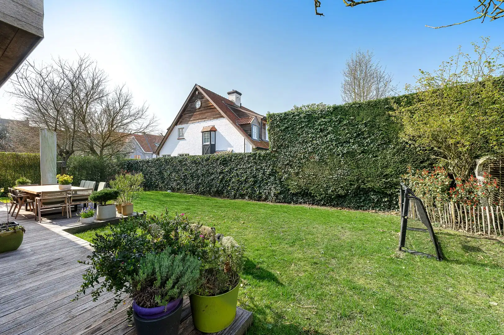 Alleenstaande villa gelegen in een rustige zijstraat van de Magere Schorre  foto 11