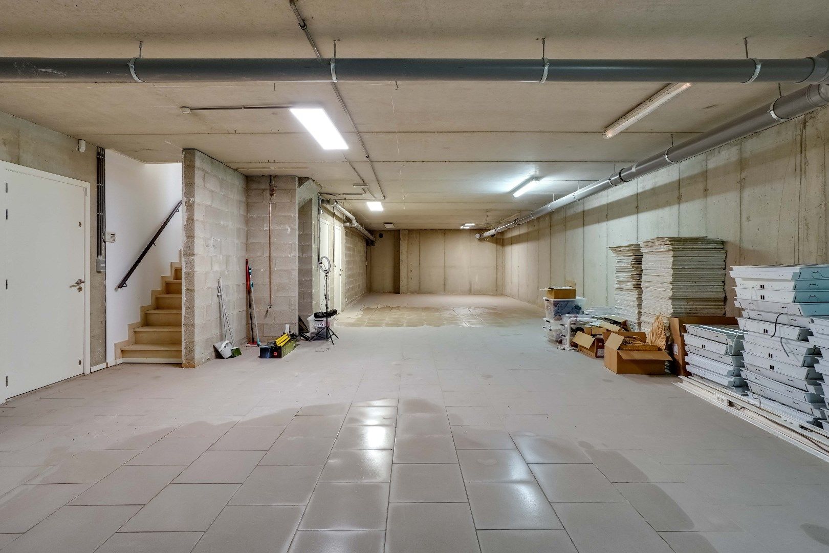 HANDELSPAND MET EEN BRUIKBARE OPP. VAN 325 M² IN CENTRUM LANAKEN !  foto 15