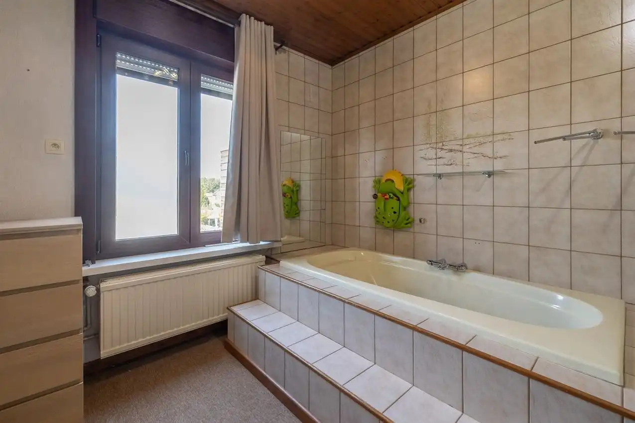 19de-eeuws burgerhuis met koetspoort, tuin en Demerzicht op 8a 41ca  foto 32