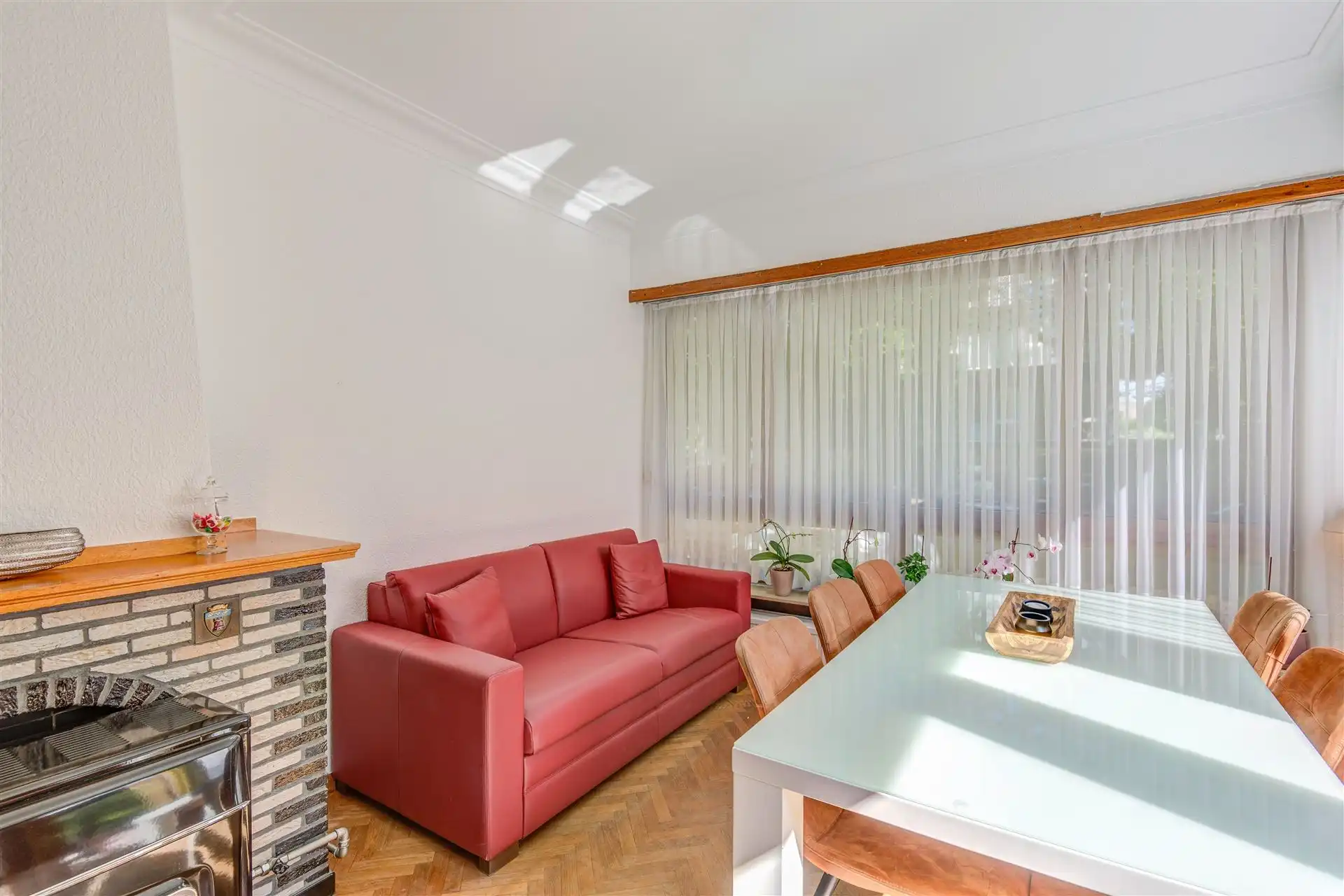 Ruim gelijkvloers appartement met groot terras foto 5