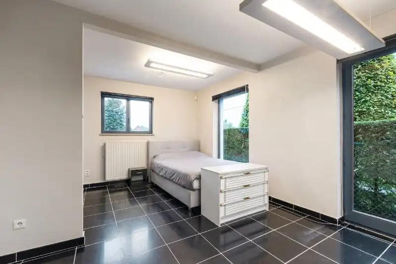 Prachtige woning OB op 737m² grondopp - 4 slpkmrs! foto 11