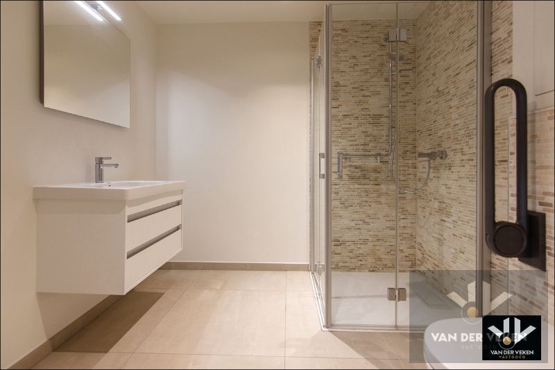 RECENT 2-SLPK SERVICEFLAT IN HET HART VAN HASSELT MET GUNSTIG RENDEMENT foto 13