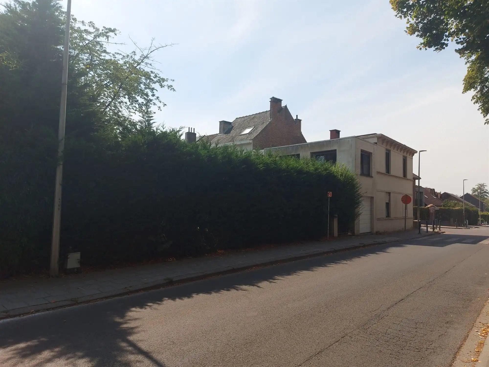 Aangename 3-gevel woning met tuin foto 25