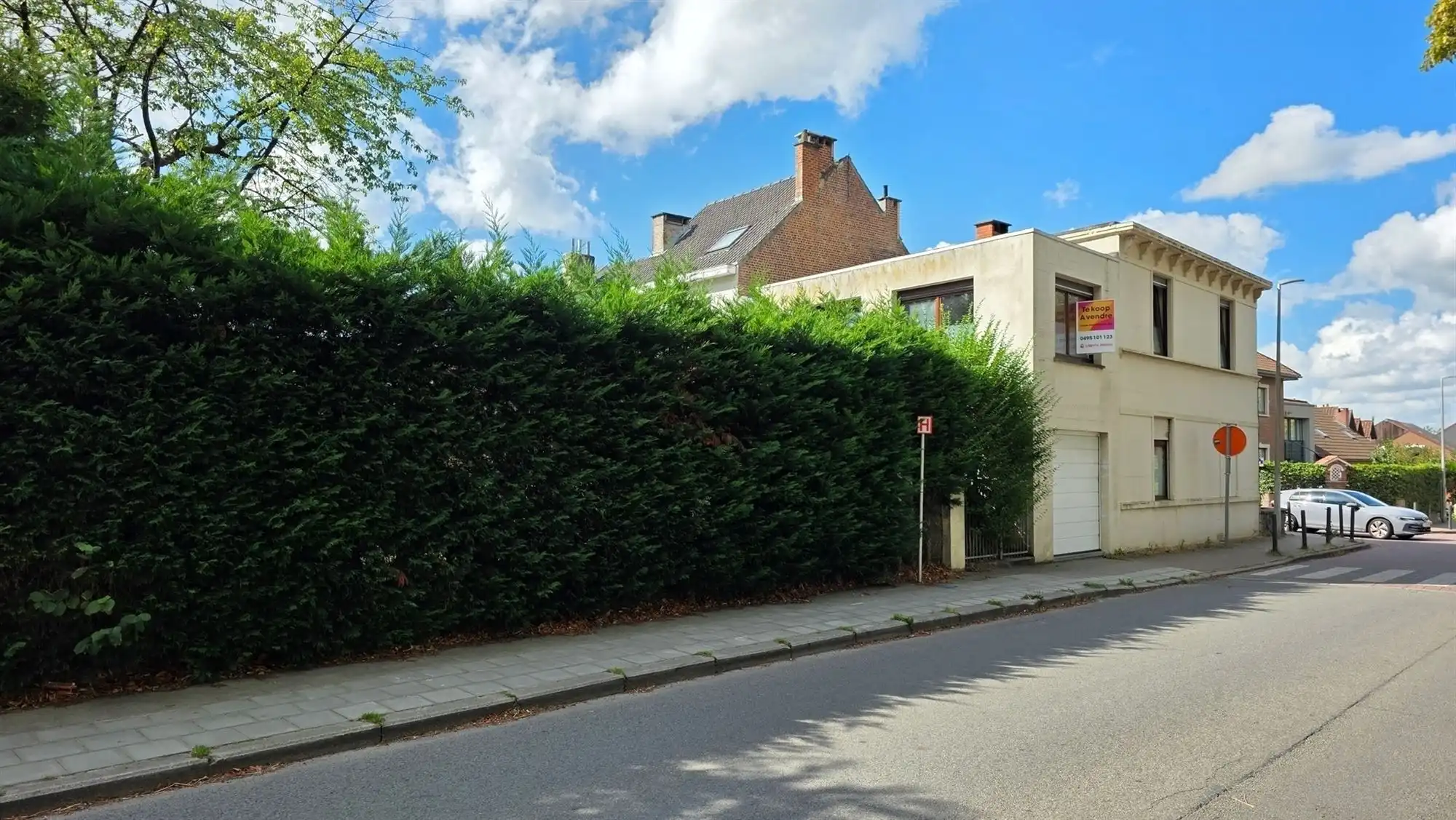 Aangename 3-gevel woning met tuin foto 25