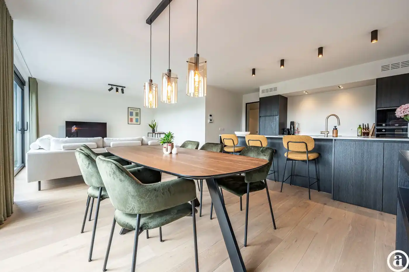 Recent appartement met groot terras, centrum Waregem [Stationsstraat]. foto 5