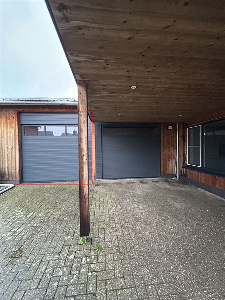 Gezellig appartement met 2 slaapkamers en ruim, zuid-gericht terras en garage, gelegen in het centrum van Kinrooi. foto 13