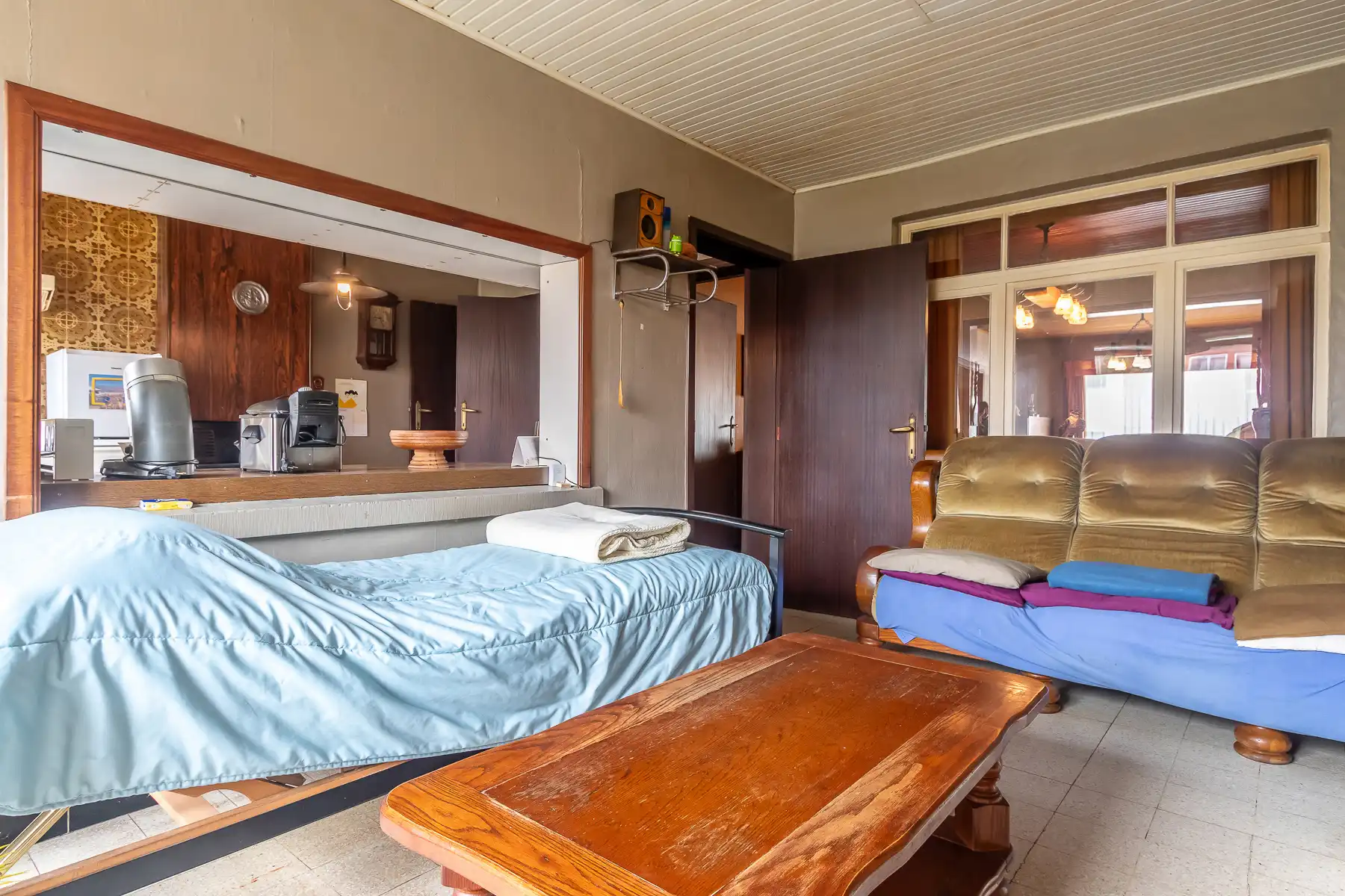 Ruime, te renoveren woning met veel potentieel nabij centrum foto 14