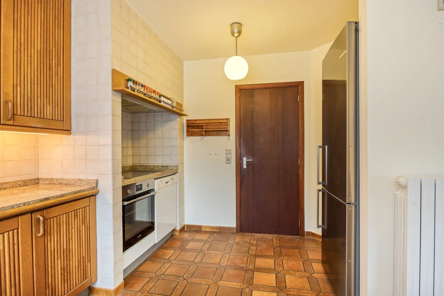 Cosy gezinswoning met 4 slaapkamers, garage en tuin - NATO op 10 min. foto 15