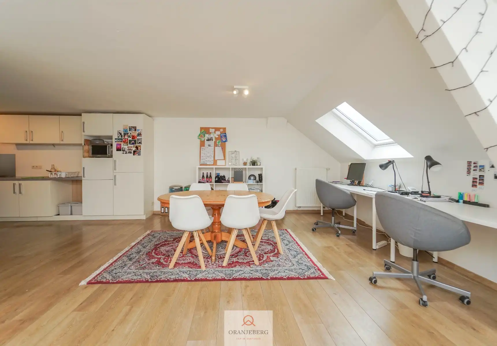 Duplex-appartement (95 m²) vlakbij Korenmarkt foto 5