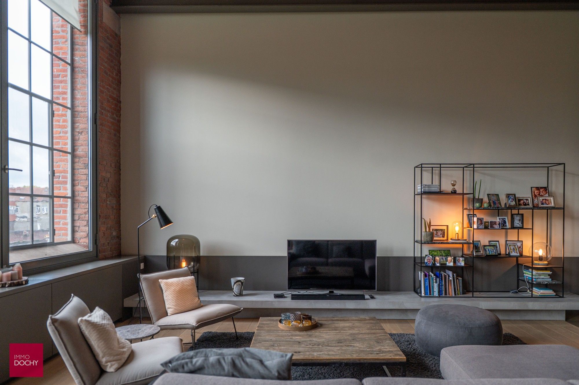 Sfeervolle ruime loft met frontaal zicht op het Kanaal - Spinnerijkaai foto 11