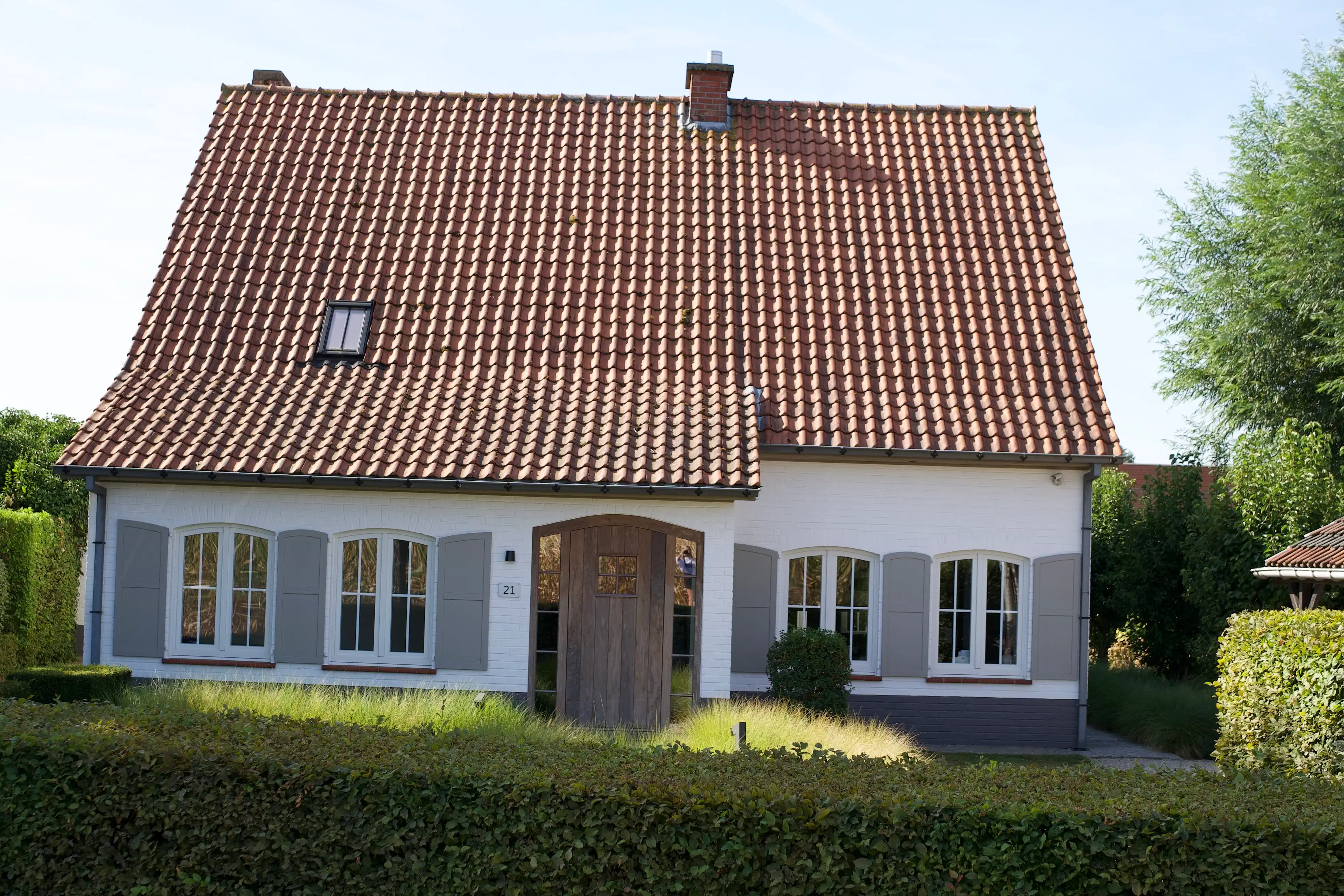 Prachtige landelijke woning met 5 slaapkamers & bijgebouwen foto {{pictureIndex}}