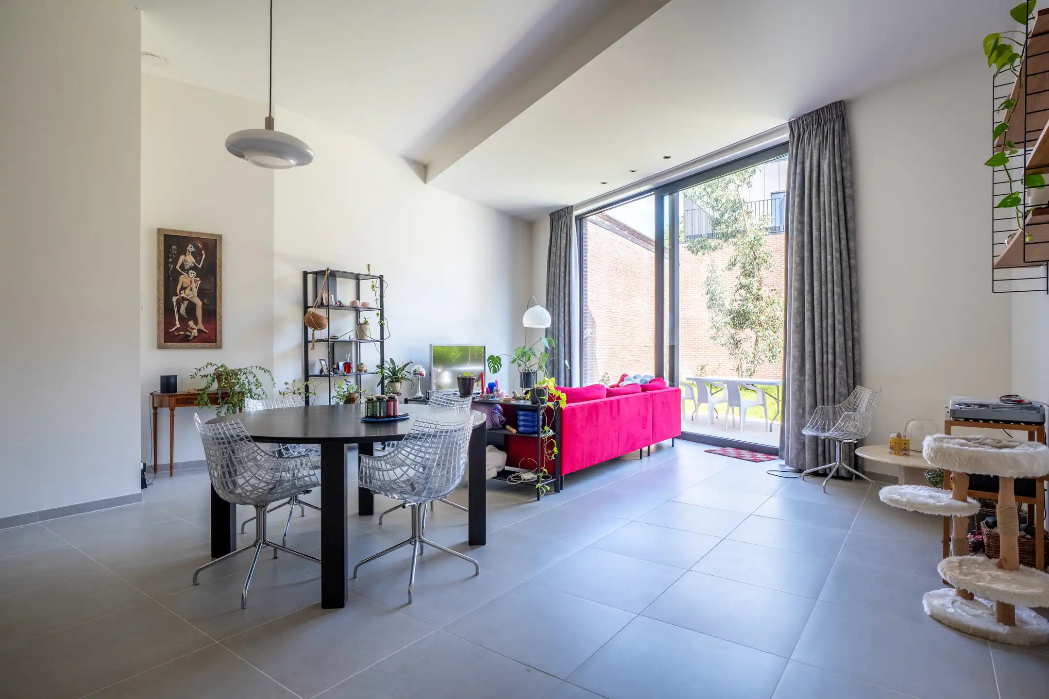 Knap en licht gelijkvl. appartement met terras en tuin foto 31