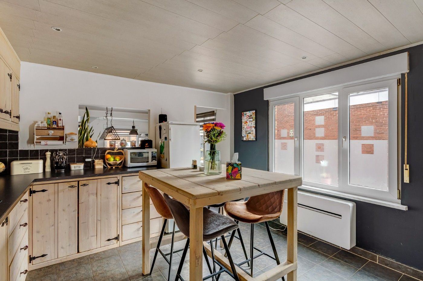 Vrijstaande, grote woning met dubbele garage op Z-perceel van 1093m² foto 9