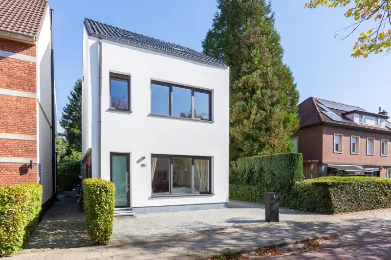 Vrijstaande gezinswoning met EPC B en eigen oprit in Brasschaat! foto 25