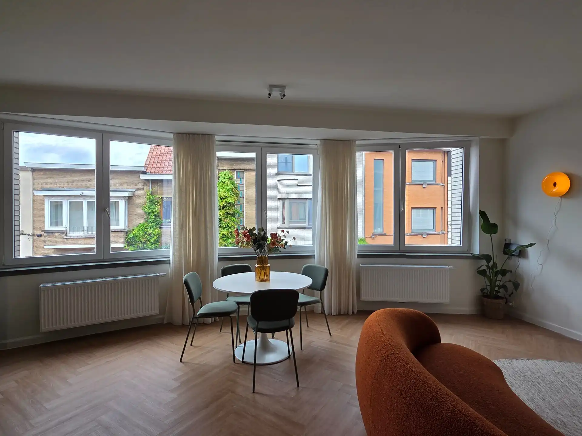 Furnished, Newly Renovated 2-Bedroom Apartment in Ledeberg (Ghent) – Available Immediately foto 2