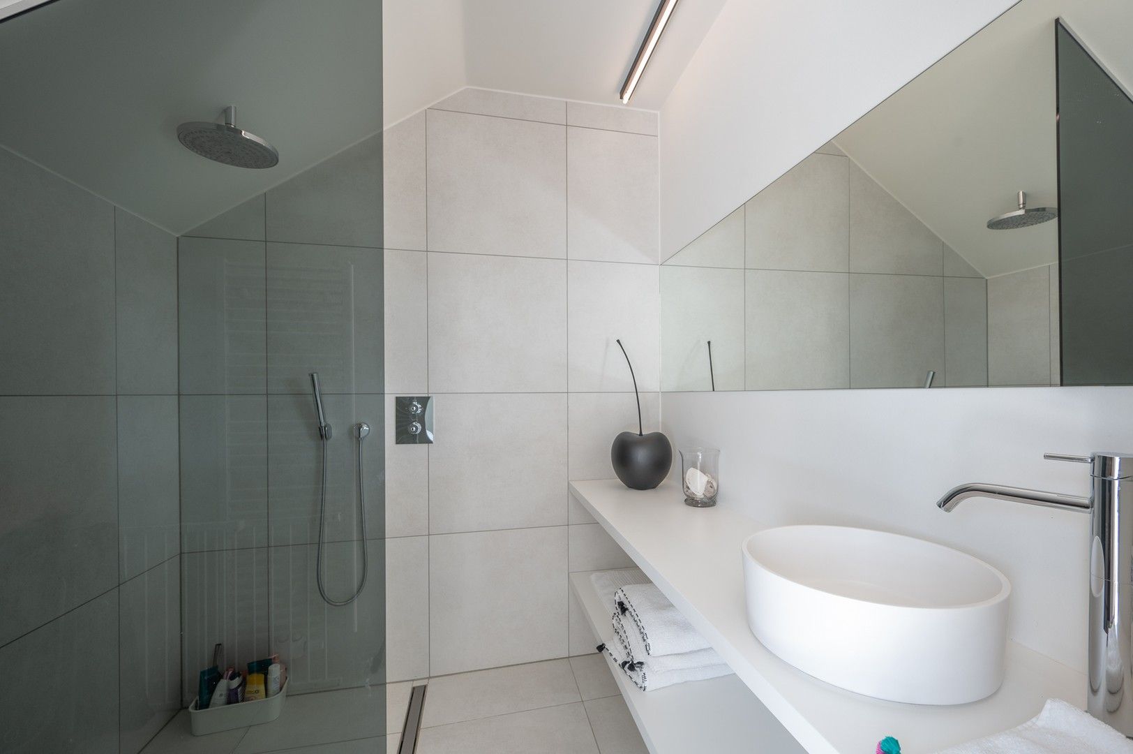 Uitzonderlijke eigendom met een uniek open zicht op de Hazegraspolders, vlakbij het Oosthoekplein. foto 19