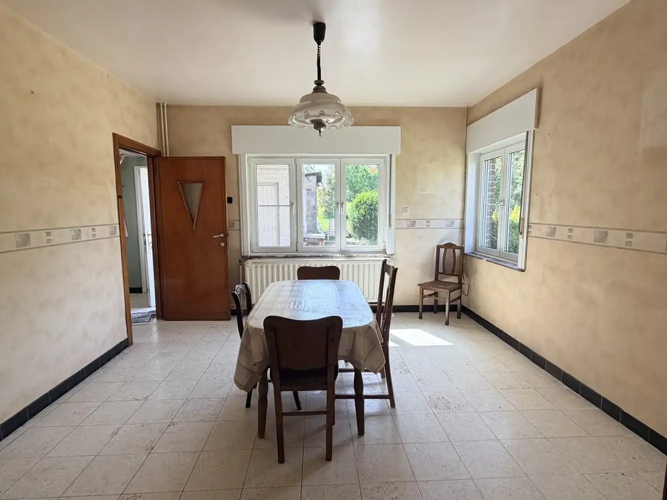 Charmante te renoveren woning op een perceel van ca. 15 are met zuidgerichte tuin foto 6